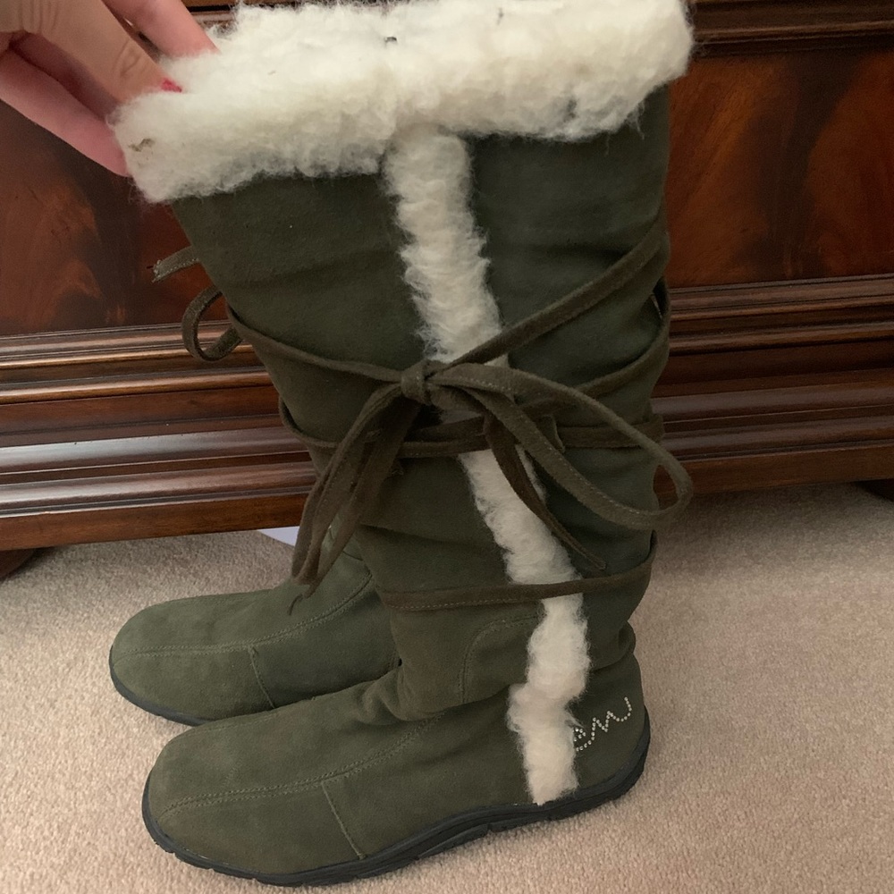 Green winter boots